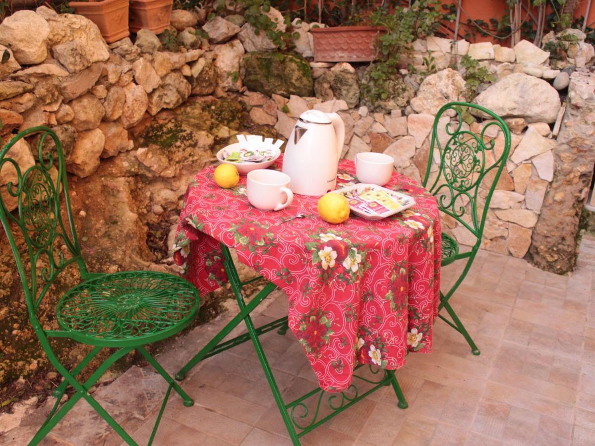 Arenada Private Rooms And Apartment Sud Cagliari Kültér fotó